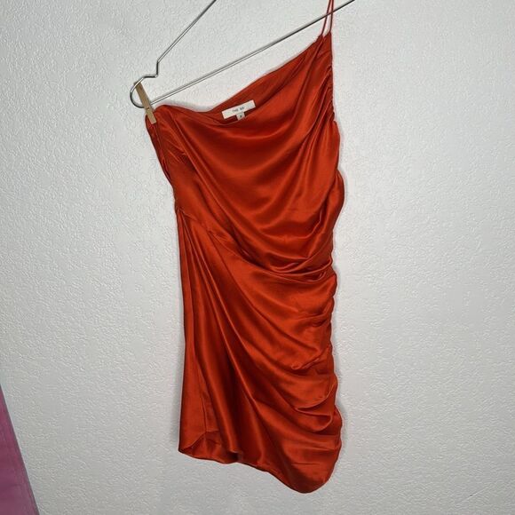 The Sei Silk ONE SHOULDER RUCHED MINI
DRESS- Orange Size 2 Revolve - Picture 2 of 15